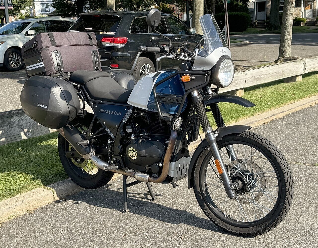 Royal Enfield Himalayan 411 2023