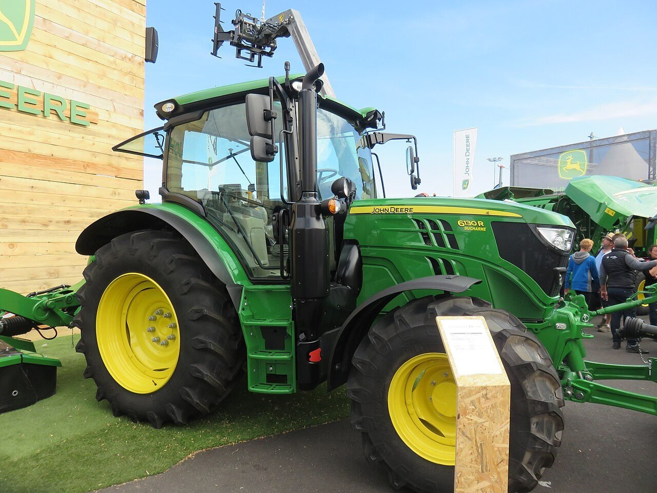John Deere 6130J Tractor 4x4 con cabina 2019