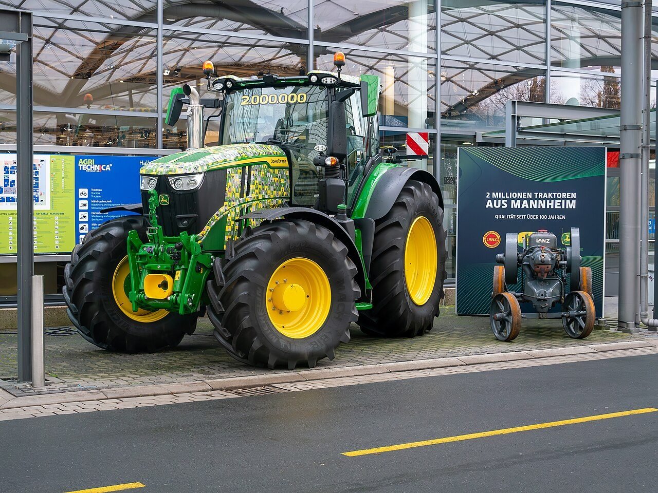 John Deere 6130J Tractor 4x4 con cabina 2019 - foto 3