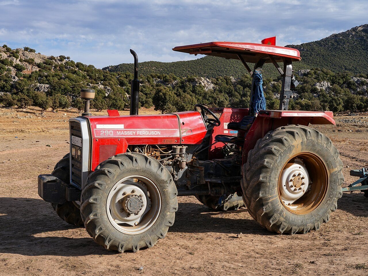 Massey Ferguson 7415 Dyna-6 2018 - foto 2