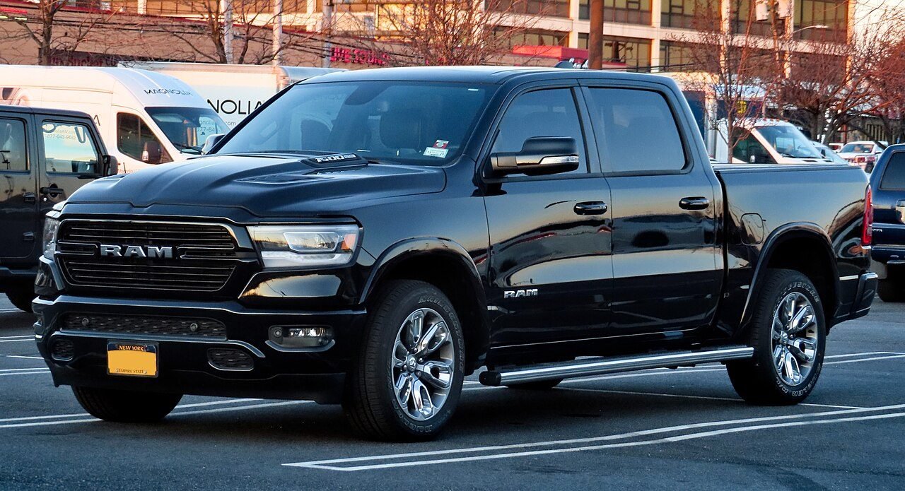 RAM 1500 5.7 V8 Laramie 2021